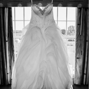 Used Pronovias Wedding gown